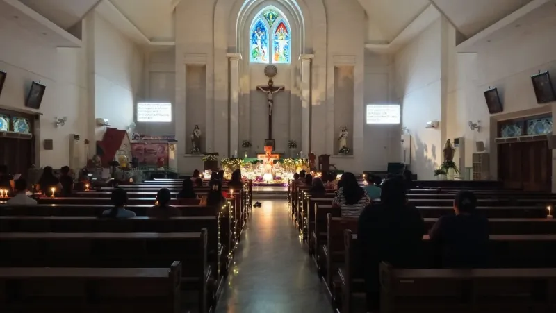 Ibadat Taize Intesi Peringatan Arwah di Kebondalem